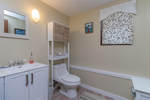 1135 Mcdonald Cres, Nanaimo, BC 