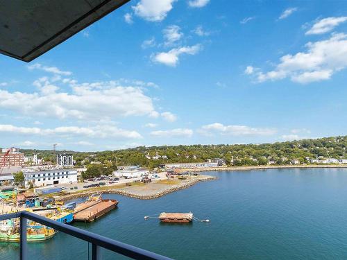 701 67 Kings Wharf Place, Dartmouth, NS 