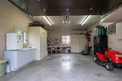 Garage - 