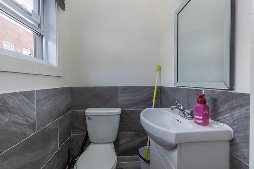 Commerce - 330  - 334 Rue St-Jacques, Montréal (Lachine), QC - Indoor Photo Showing Bathroom