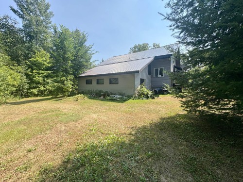 Façade - 721  - 723 Ch. De Ferme-Rouge, Mont-Laurier, QC - Outdoor