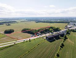 Boul. du Curé-Labelle  Saint-Jérôme, QC J7J 2G8
