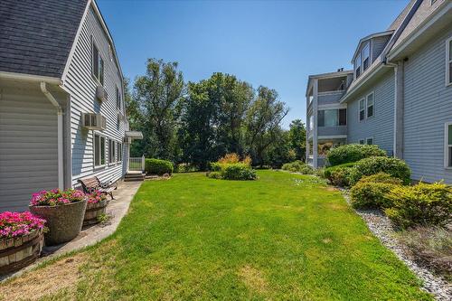 107-575 Sutherland Avenue, Kelowna, BC - Outdoor With Exterior