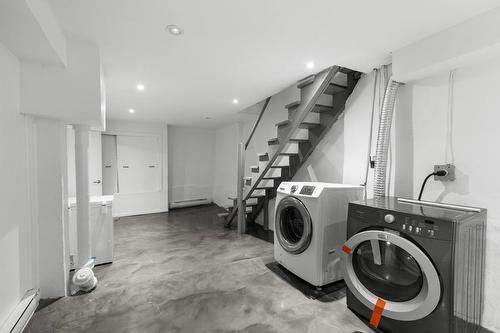 Basement - 4670 Rue Clark, Montréal (Le Plateau-Mont-Royal), QC - Indoor Photo Showing Laundry Room