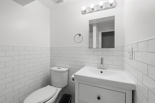 Bathroom - 4670 Rue Clark, Montréal (Le Plateau-Mont-Royal), QC - Indoor Photo Showing Bathroom