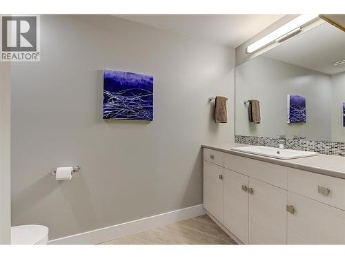 514 Quartz Crescent Unit# 6, Kelowna, BC - Indoor Photo Showing Bathroom