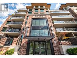 450 Groves Avenue Unit# 102  Kelowna, BC V1Y 4Y5