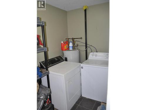1047 Middleton Way Unit# 109, Vernon, BC - Indoor Photo Showing Laundry Room