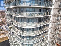 3325 - 2031 KENNEDY ROAD  Toronto, ON M1T 0B8