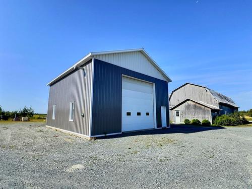 Garage - 343  - 345 Route 111, Val-D'Or, QC 