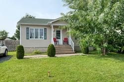 320 Rue Cécile  Notre-Dame-Du-Bon-Conseil - Village, QC J0C 1A0