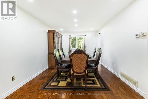 18 Tremont Court, Brampton, ON - Indoor Photo Showing Dining Room