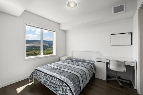 Ph17-775 Academy Way, Kelowna, BC - Indoor Photo Showing Bedroom