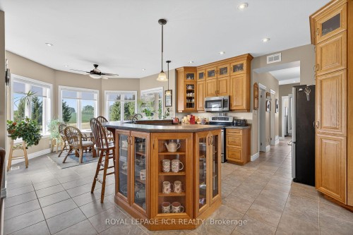 6128 Eighth Line, Erin, ON - Indoor