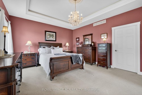 6128 Eighth Line, Erin, ON - Indoor Photo Showing Bedroom