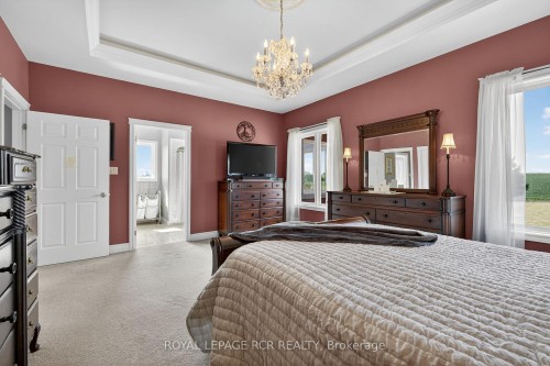 6128 Eighth Line, Erin, ON - Indoor Photo Showing Bedroom