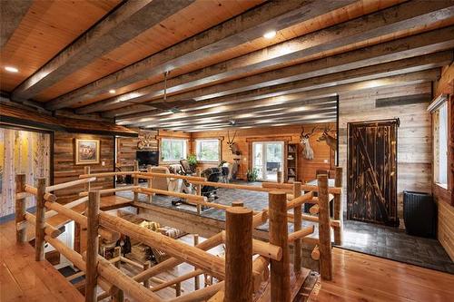 9258 Whitemouth Lake Rd, Piney, MB 