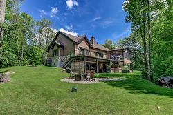 1504 Rue du Clos-des-Artisans  Prévost, QC J0R 1T0