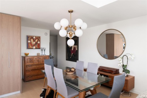 602-2000 Hannington Rd, Langford, BC - Indoor Photo Showing Dining Room