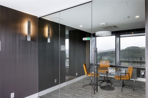 602-2000 Hannington Rd, Langford, BC - Indoor