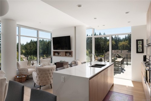 602-2000 Hannington Rd, Langford, BC - Indoor Photo Showing Other Room