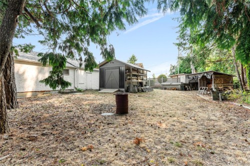 35 Bowser Rd, Bowser, BC 