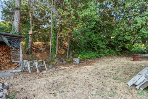 35 Bowser Rd, Bowser, BC 