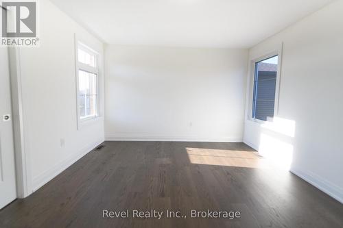 43 Joanne Crescent, Wasaga Beach, ON - Indoor Photo Showing Other Room