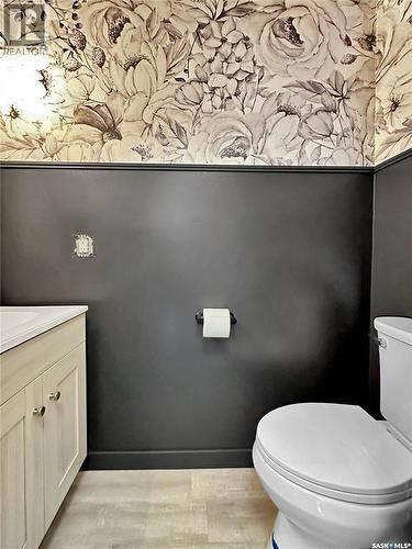 219 4Th Avenue, Whitewood, SK - Indoor Photo Showing Bathroom