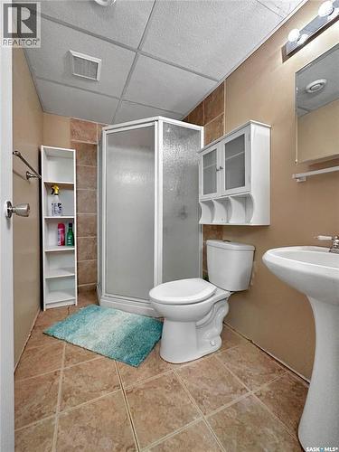219 4Th Avenue, Whitewood, SK - Indoor Photo Showing Bathroom