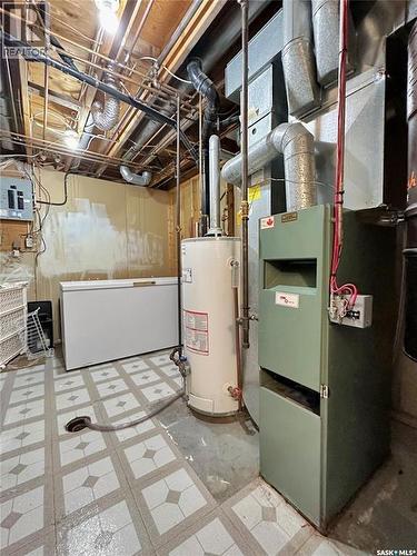 219 4Th Avenue, Whitewood, SK - Indoor Photo Showing Basement