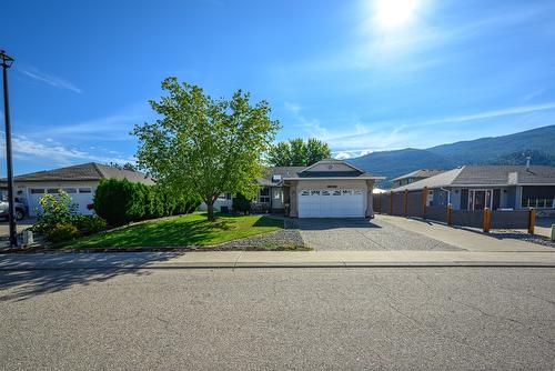 2424 Bradley Drive, Armstrong, BC - Outdoor