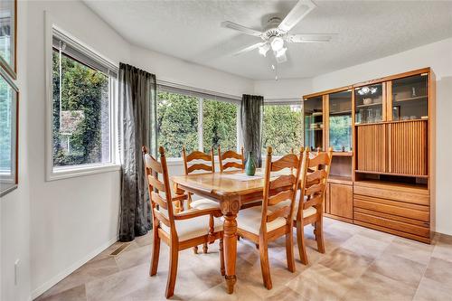 3-3038 Orchard Drive, Keremeos, BC - Indoor Photo Showing Dining Room