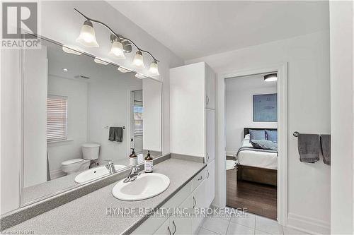 Jack & Jill Bathroom ( 2nd floor) - 16 Red Haven Drive, Niagara-On-The-Lake (St. Davids), ON - Indoor Photo Showing Bathroom