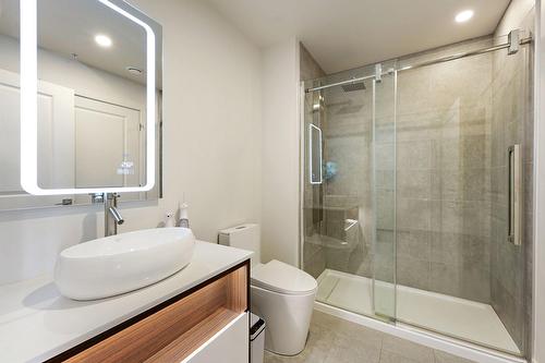 Bathroom - 1015-3000 Boul. Thimens, Montréal (Saint-Laurent), QC - Indoor Photo Showing Bathroom