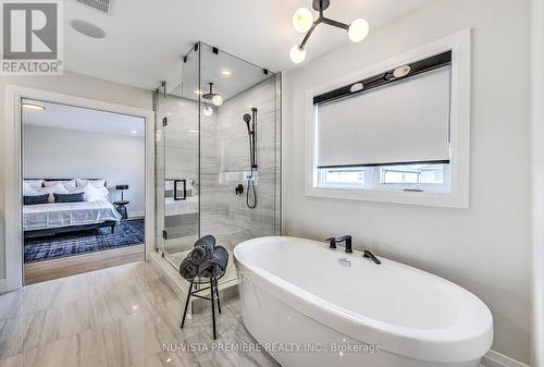 2086 Saddlerock Avenue, London North (North S), ON - Indoor Photo Showing Bathroom