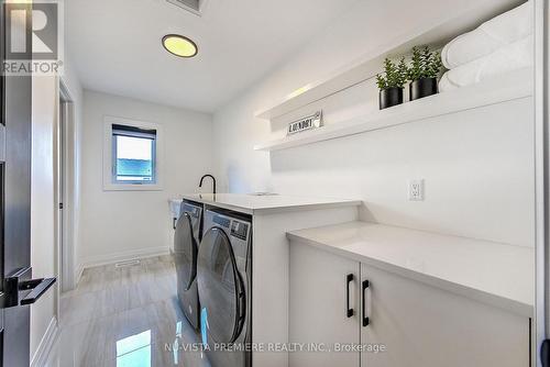 2086 Saddlerock Avenue, London North (North S), ON - Indoor Photo Showing Laundry Room