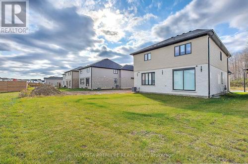 2086 Saddlerock Avenue, London North (North S), ON - Outdoor