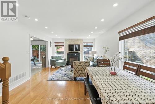 1066 Wickson Way, Milton, ON - Indoor Photo Showing Living Room