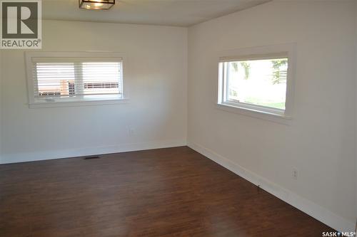 210 6Th Avenue Sw, Eston, SK - Indoor Photo Showing Other Room