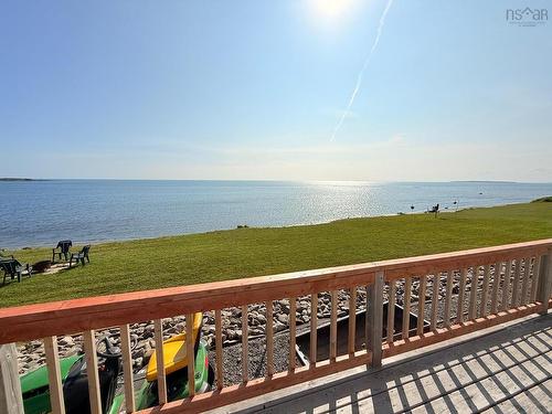 Shore Road, Lower L'Ardoise, NS 