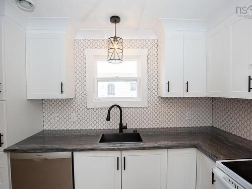 21 College Court, Bible Hill, NS 