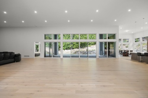 4811 Henry Roethel Rd, Ladysmith, BC 