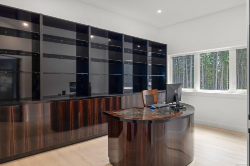 4811 Henry Roethel Rd, Ladysmith, BC 