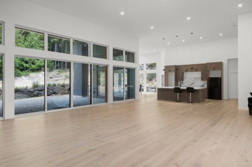 4811 Henry Roethel Rd, Ladysmith, BC 