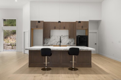 4811 Henry Roethel Rd, Ladysmith, BC 