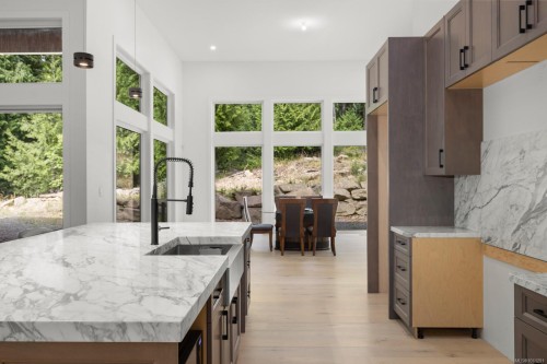 4811 Henry Roethel Rd, Ladysmith, BC 