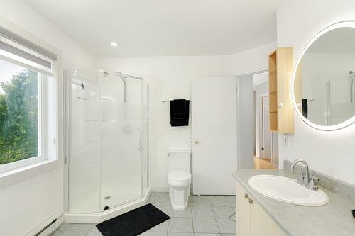 Bathroom - 1018 Rue Marcel, Saint-Jérôme, QC - Indoor Photo Showing Bathroom