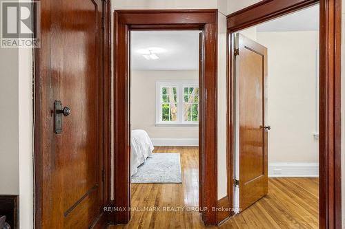 386 First Avenue, Ottawa, ON - Indoor Photo Showing Other Room