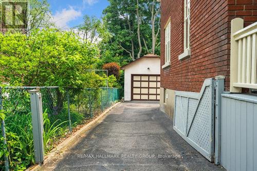 386 First Avenue, Ottawa, ON - Outdoor